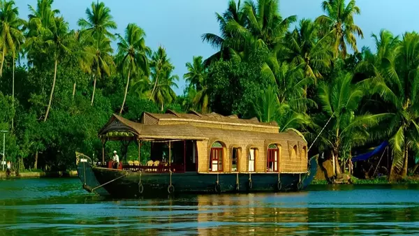 Kerala (Munnar & Alleppey)